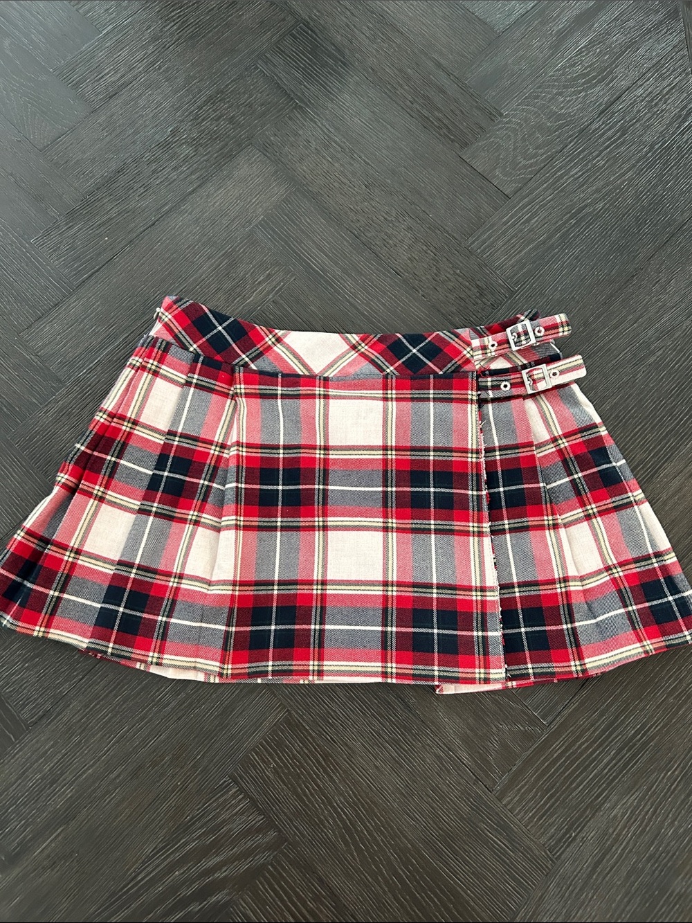 Aritzia Red Navy Cream Plaid Pleated Mini Skirt with Dual Buckles